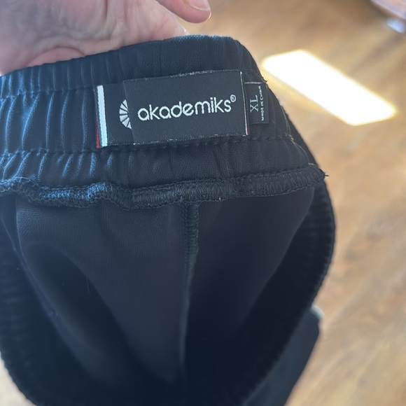 akademiks boys warm up pants size XL - Picture 5 of 7